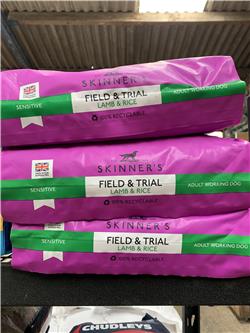 Skinners Field and Trial Lamb and Rice Sensitive Working Dog