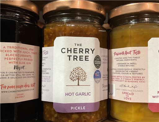 Cherry Tree Hot Garlic Pickle